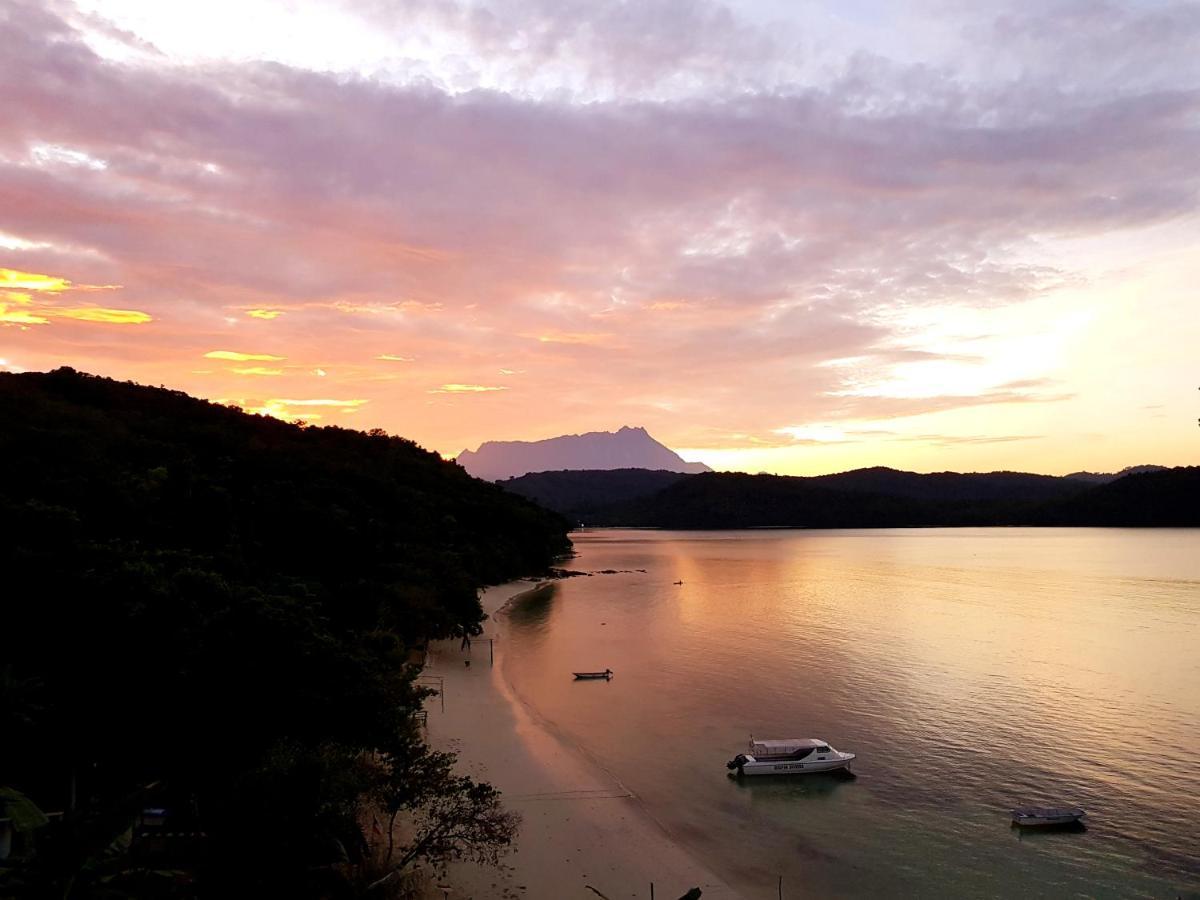 Bigfin Beach Resort Kota Belud Kültér fotó