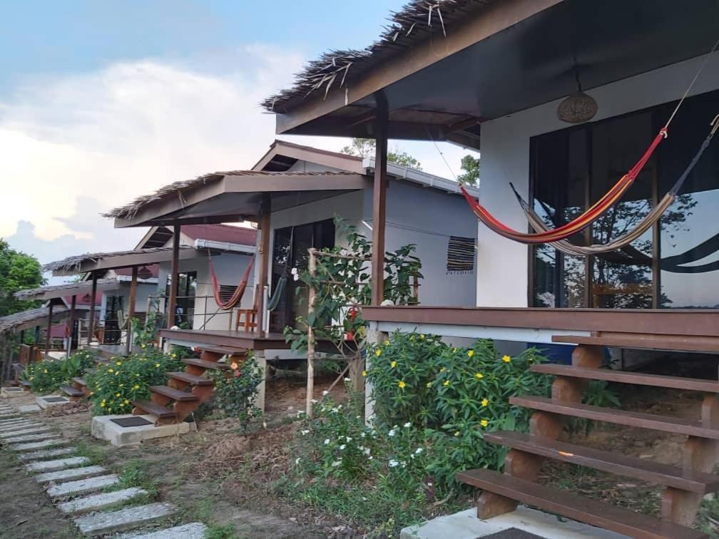 Bigfin Beach Resort Kota Belud Kültér fotó